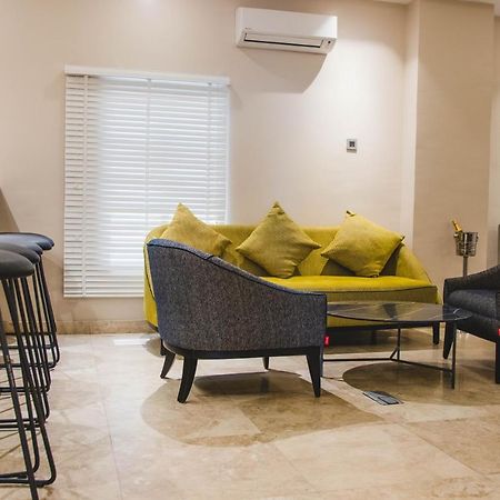 Amber City Hotels Owerri Buitenkant foto