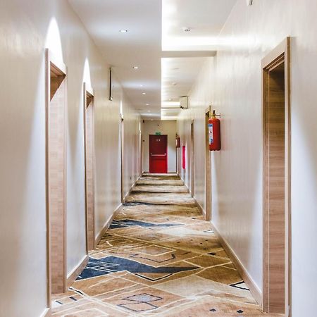 Amber City Hotels Owerri Buitenkant foto