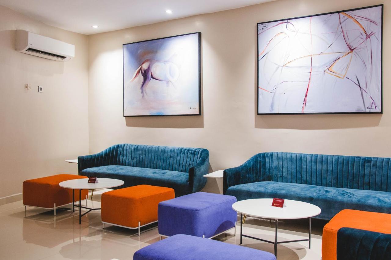 Amber City Hotels Owerri Buitenkant foto